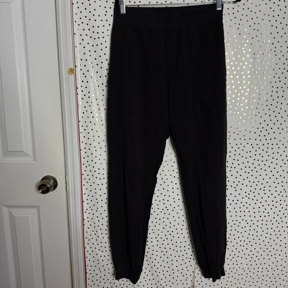 ALO Yoga Pants - Alo Yoga Black Jogger Pants
